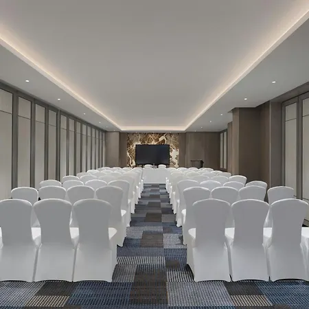 Le Meridien Ahmedabad, A Premium Marriott Hotel-3