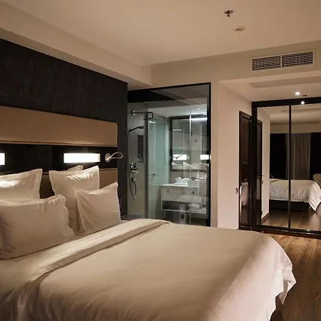11 Mirrors Design Hotel-2