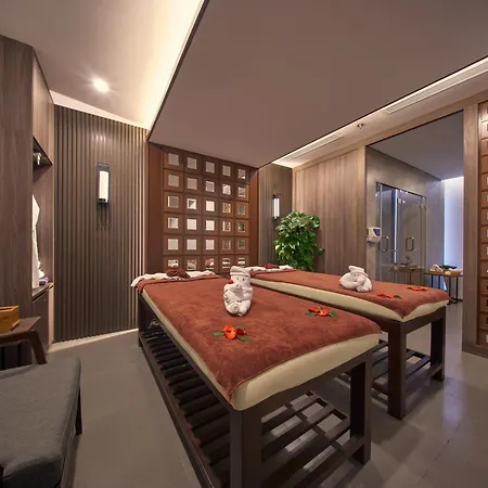 Delasea Ha Long Hotel - Modern Bayview Escape-2