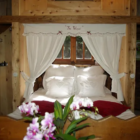Hotel Les Chalets De Philippe Avec Jacuzzis Privatifs-3