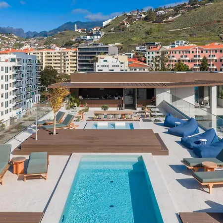 The Editory Ocean Way Funchal-3