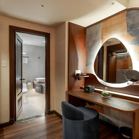 Kin Hotel Ly Tu Trong Edition-3