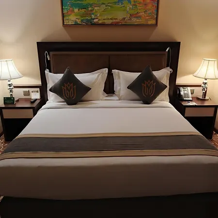 Crown Rose Al Sahafa Hotel-2