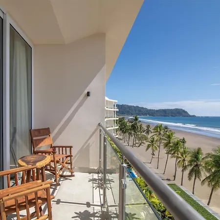 Clarita'S Beach Bar & Resort, Worldhotels Elite-3