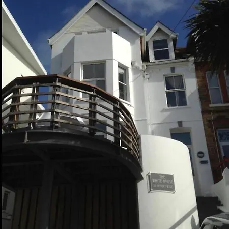 The White House Hotel-2