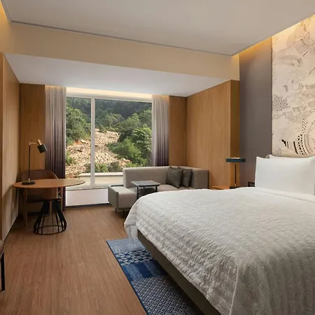 Le Meridien Dehradun Resort & Spa-3