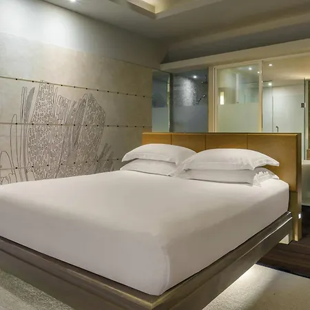 Pullman Phuket Karon Beach Resort-3