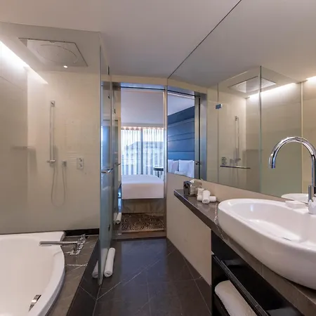 Royal Savoy Hotel & Spa-2