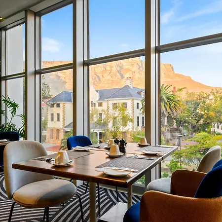 The Capital 15 On Orange Hotel & Spa-3