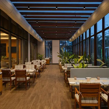 Courtyard By Marriott Surat-2