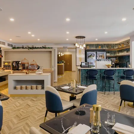 Voco Darwin Suites By Ihg-2