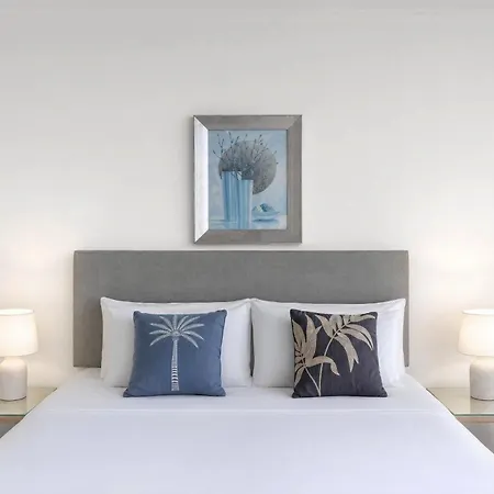 Contessa Holiday Apartments-2