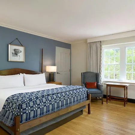 Williamsburg Lodge, Autograph Collection-3