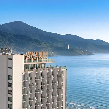 Awaken Da Nang Hotel-3