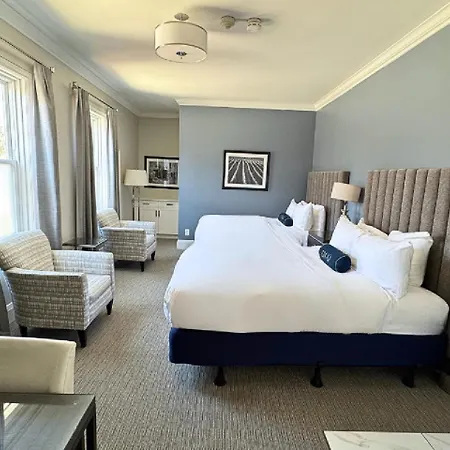 124 On Queen Hotel & Spa-3
