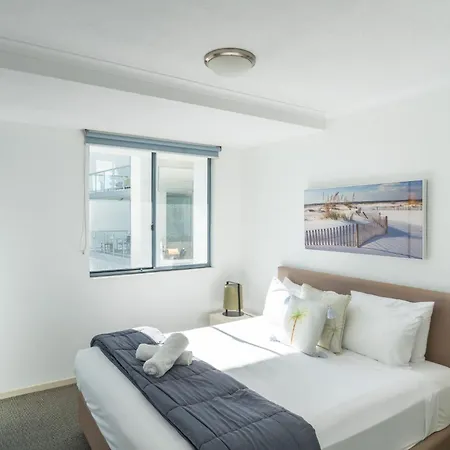Swell Resort Burleigh Heads-3