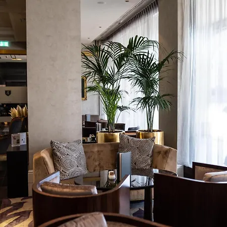 Hotel Schweizerhof Bern & Spa-3