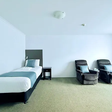 Bks Premier Motel Hamilton-3
