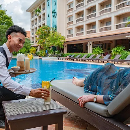 Hotel Somadevi Angkor Resort & Spa-3