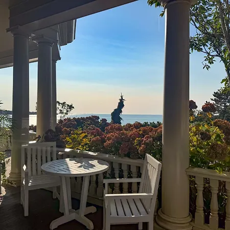 The Chanler At Cliff Walk-3