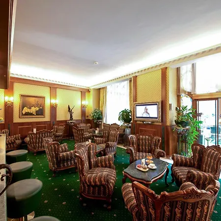 Grand Hotel London-2