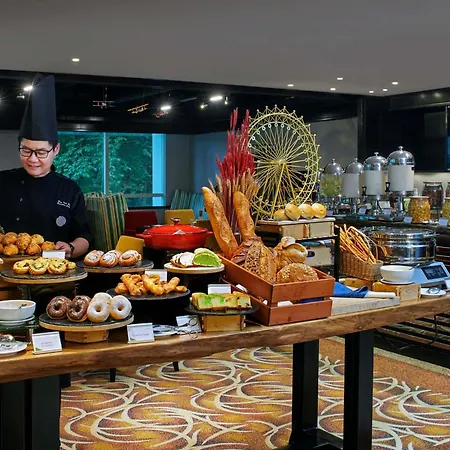 Pullman Kuala Lumpur City Centre Hotel & Residences-2