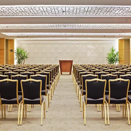 Hilton Luxor Resort & Spa-2