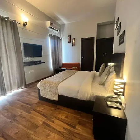 Vrindavan Suites At Omaxe Enternity-3