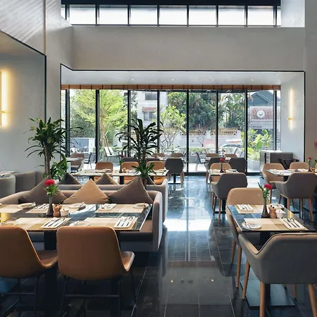Novotel Phnom Penh Bkk 1-2