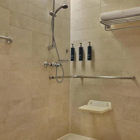 Hilton Muscat Al Bandar-2