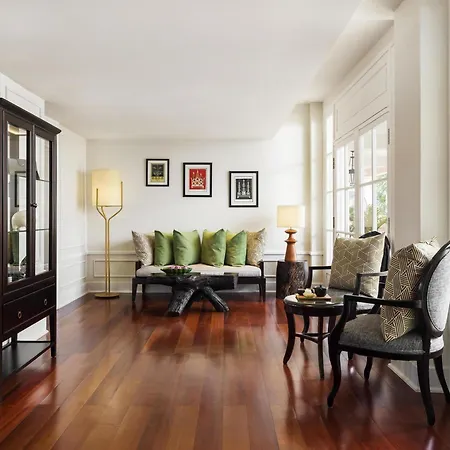 Raffles Hotel Le Royal-2