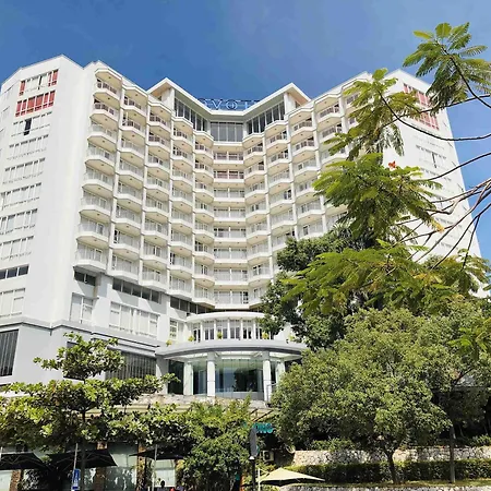 Novotel Ha Long Bay Hotel-3