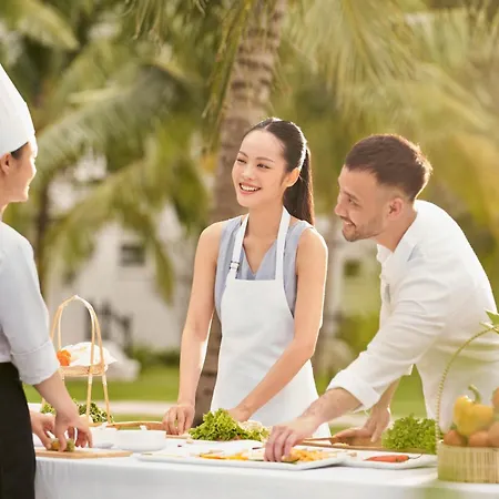 Nha Trang Marriott Resort & Spa, Hon Tre Island-2