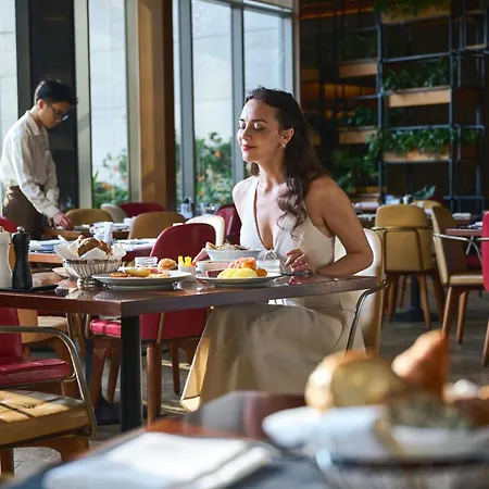 Hilton Da Nang-2