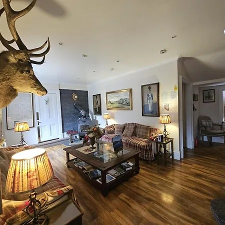 The West Highland Way Hotel And Campground Rooms And Pitches-2