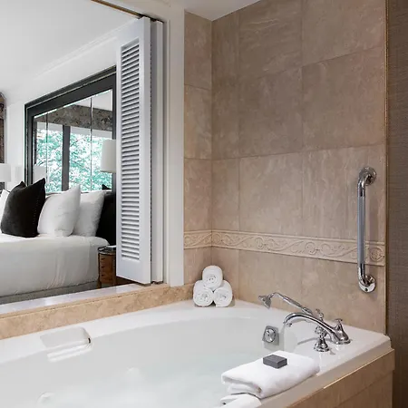 Wedgewood Hotel & Spa - Relais & Chateaux-3