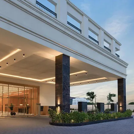 Doubletree By Hilton Bengaluru Airport-3