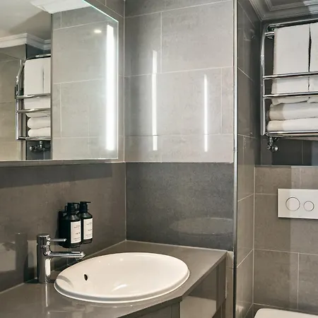 Radisson Blu Hotel, London Mercer Street-3