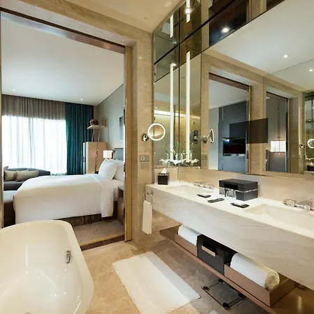 Conrad Pune-3