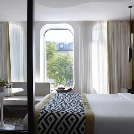 Renaissance Paris Republique Hotel & Spa-3