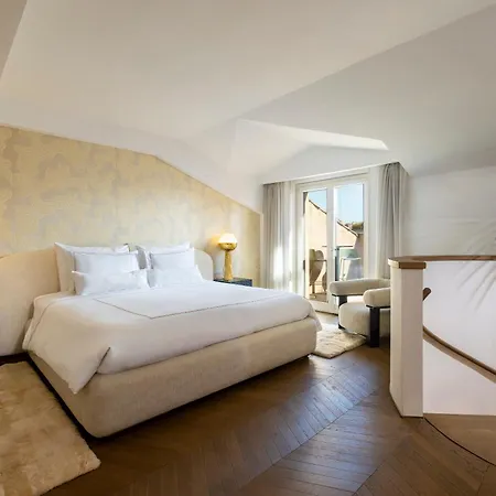 Hotel Palazzo Manfredi - Small Luxury Hotels Of The World-2
