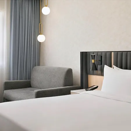 Crowne Plaza Dubai Deira By Ihg-2