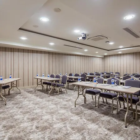 Holiday Inn Antalya - Lara By Ihg-2