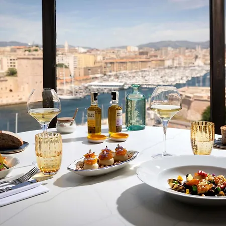 Sofitel Marseille Vieux-Port-2