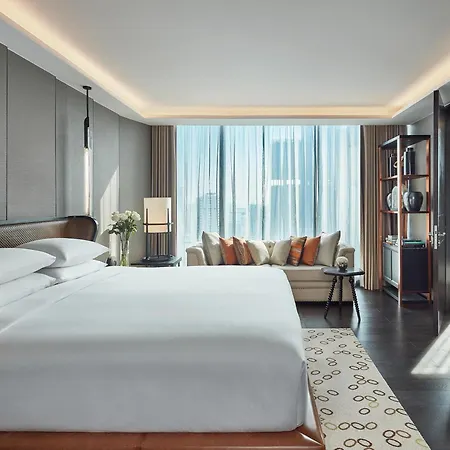 Hyatt Regency Bangkok Sukhumvit-3
