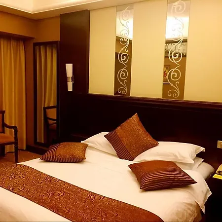 Green Land Hotel-3