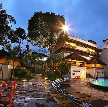 Elephant Court Thekkady-2