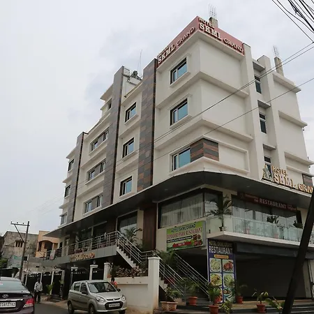 Hotel Skml Grand-2