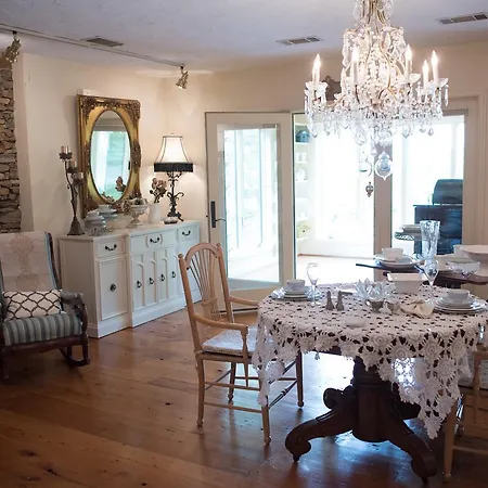 The Inn At White Oak-3