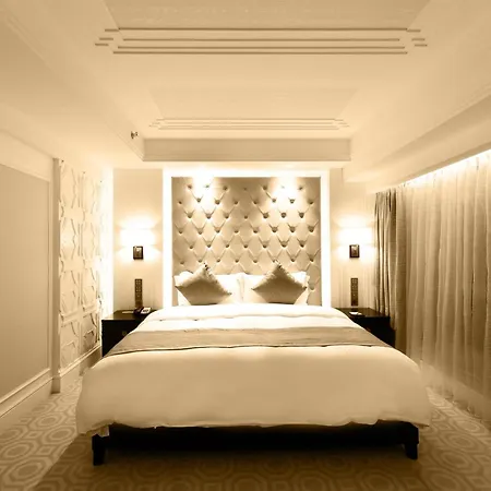 Paramount Gallery Hotel-2